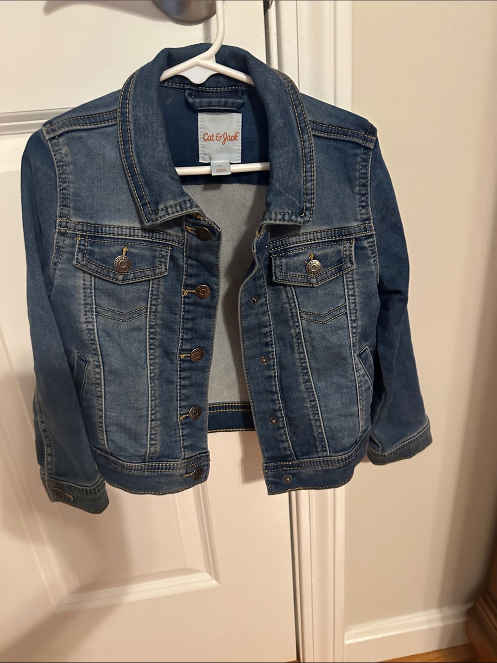Cat & Jack Medium Blue Denim Jean Jacket for Kids